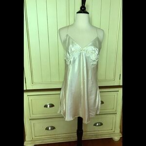 🌺Victoria’s Secret Ivory Chemise Satin Slip Dress Sequins Beading Cottagecore🌺